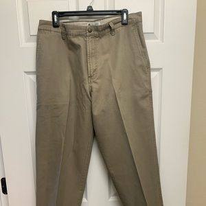 Men’s Columbia cargo pants.EUC